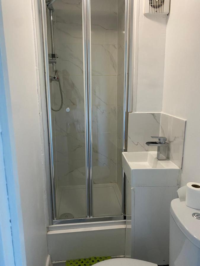 Accommodation Hub Studio 3 Лондон Екстер'єр фото